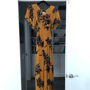 EVERLY Mustard Floral Maxi Dress w/ Tie Size Small